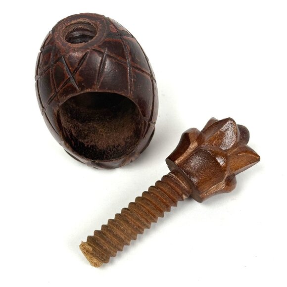 Vintage Pineapple Carved Wood Nutcracker Screw Gallery Originals Fun Home Decor - Picture 7 of 7